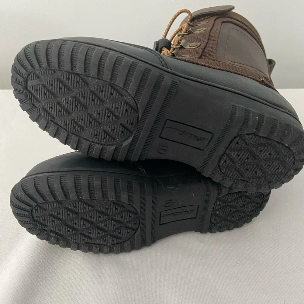 EDDIE BAUER  KIDS BROWN WINTER BOOTS (NWOT)